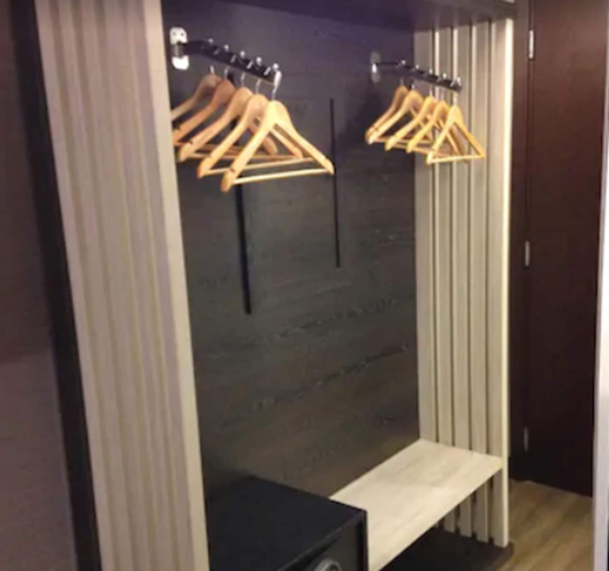 Hotel Atlantico Prime Rio de Janeiro Exterior photo A wardrobe in a hotel room